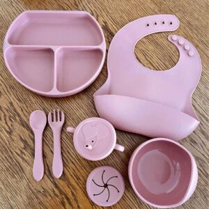VAJILLA DE SILICONA PARA BEBE X 7 PIEZAS